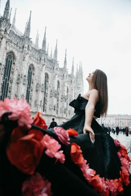 Photoshoot With a Fairytale Dress in the Heart of Milan - Booking Information and Cancellation