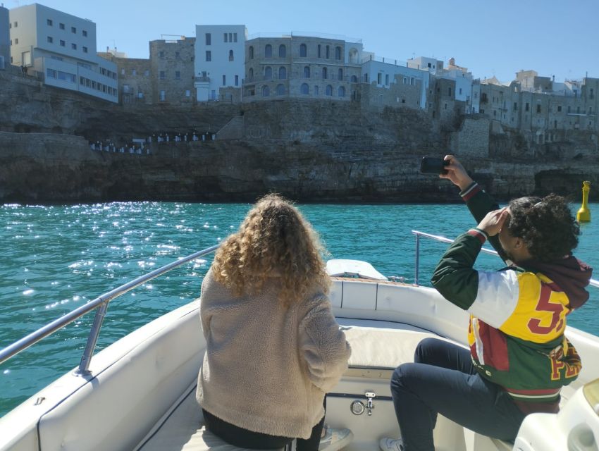 Polignano a Mare: Speedboat Cruise to Caves With Aperitif - Meeting Point