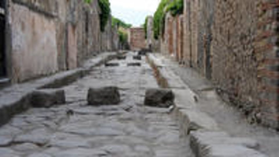 Pompeii Private Full-Day Tour From Rome - Directions