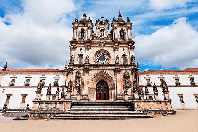 Private Tour to Batalha and Alcobaça Monastery and Natural Caves. - Questions