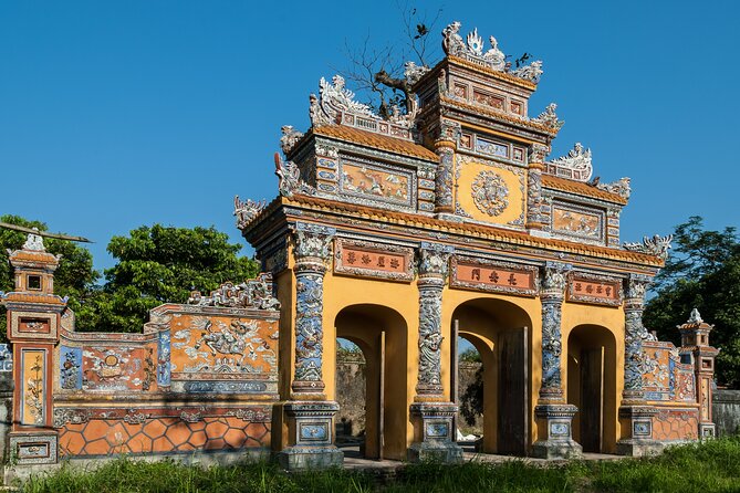 Private Walking Tour of Hue Imperial City - Local Cuisine Experience