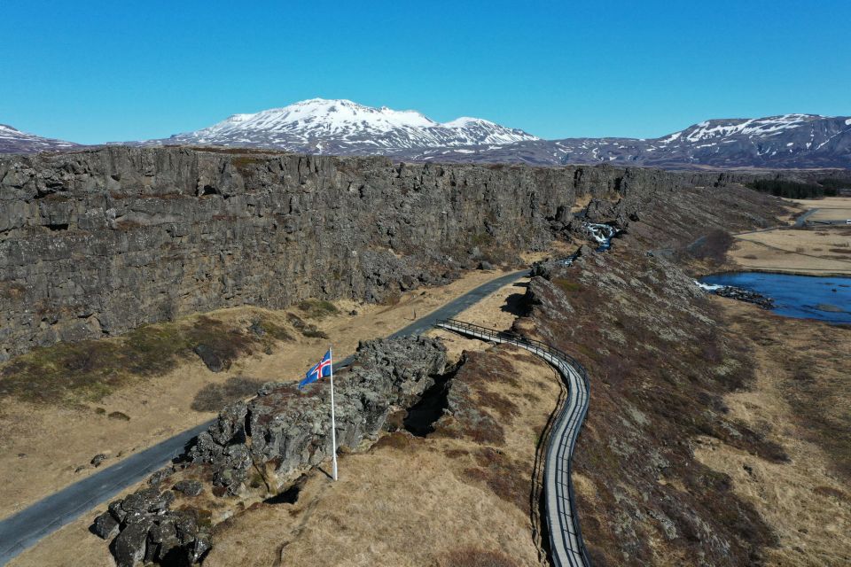 Reykjavik: Golden Circle, Kerid Crater, & Blue Lagoon Tour - Geysir Hot Spring Visit