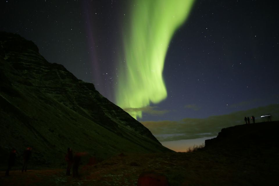 Reykjavik: Northern Lights Experience by Superjeep - Additional Information and Tips