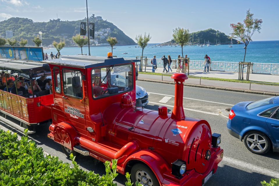 San Sebastian: Hop-On Hop-Off City Tour Train