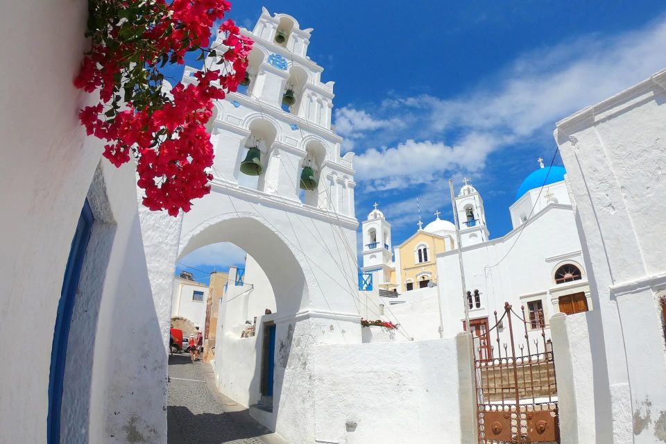 Santorini Tour : Oia, Black Beach, and Pyrgos Half-Day Tour - Activity Description