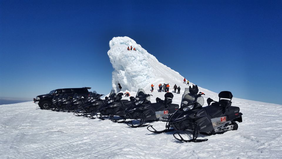 Snowmobiling on Eyjafjallajökull - Directions