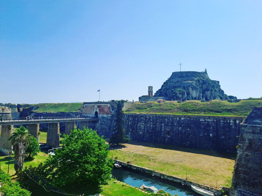 Stories of Battles in the Old Fortress of Corfu - Common questions