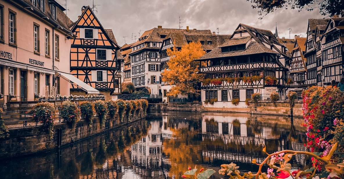 Strasbourg: Guided Historical Neighborhoods Walking Tour - Tour Experience