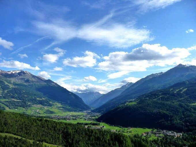 Valtellina Valley, Vineyards and Bormio Thermal Springs - Important Information