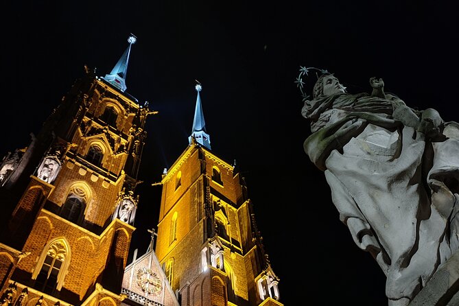 Wroclaw Private City Tour by Night, 2 Hours (Small Group) - Booking Information