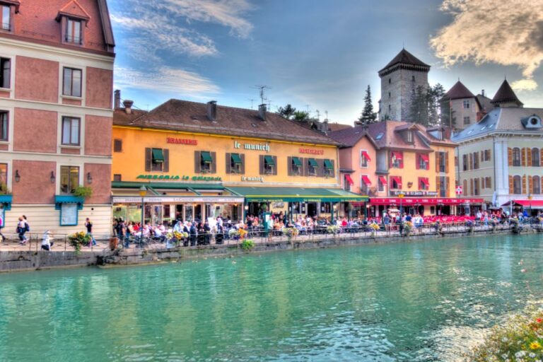 Annecy: First Discovery Walk and Reading Walking Tour