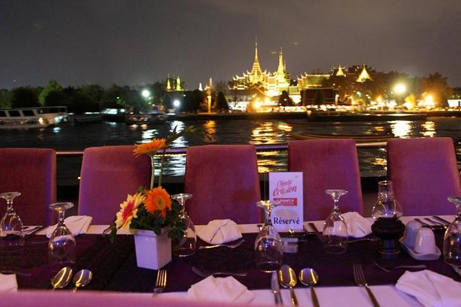 BANGKOK: Chaophraya Cruise Candle Light Dinner With Live Music