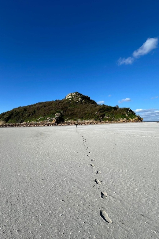 Bay of Mont Saint-Michel : Heading For Tombelaine Island - Directions