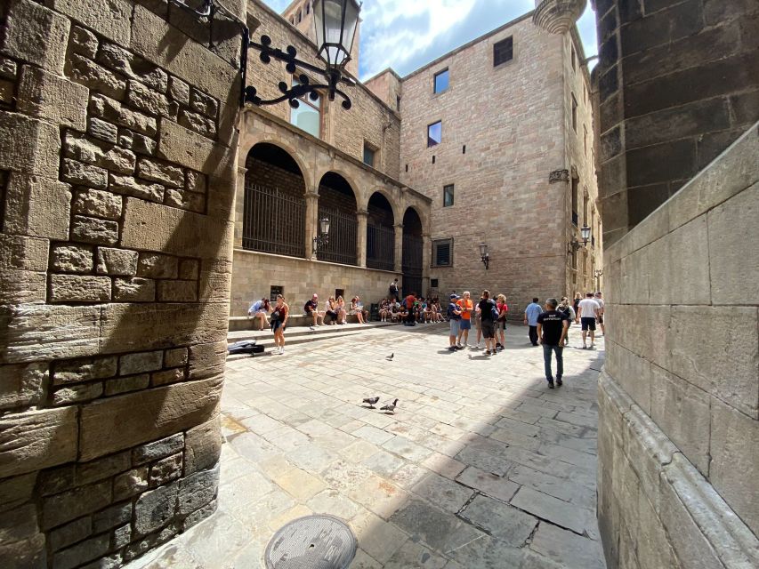 Catalan Traditions Tour in the Born and Gothic Quarter - Meeting Point