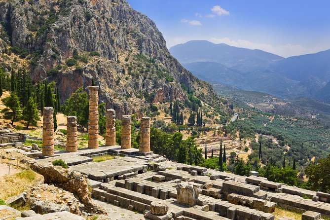 Delphi & Hosios Loukas Arachova Full Day Private Tour 8 Hours - Booking Details and Pricing