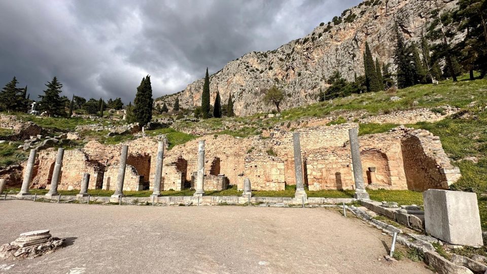 Delphi Navel Of Earth Hosios Loukas Full Day Private Tour - Last Words