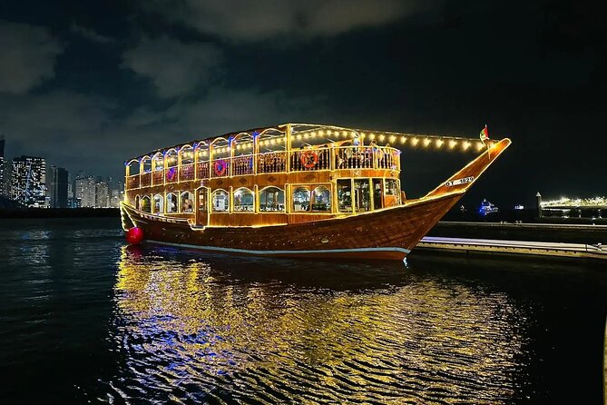 Dubai Dhow Cruise Dinner – Marina : An Enchanting Evening