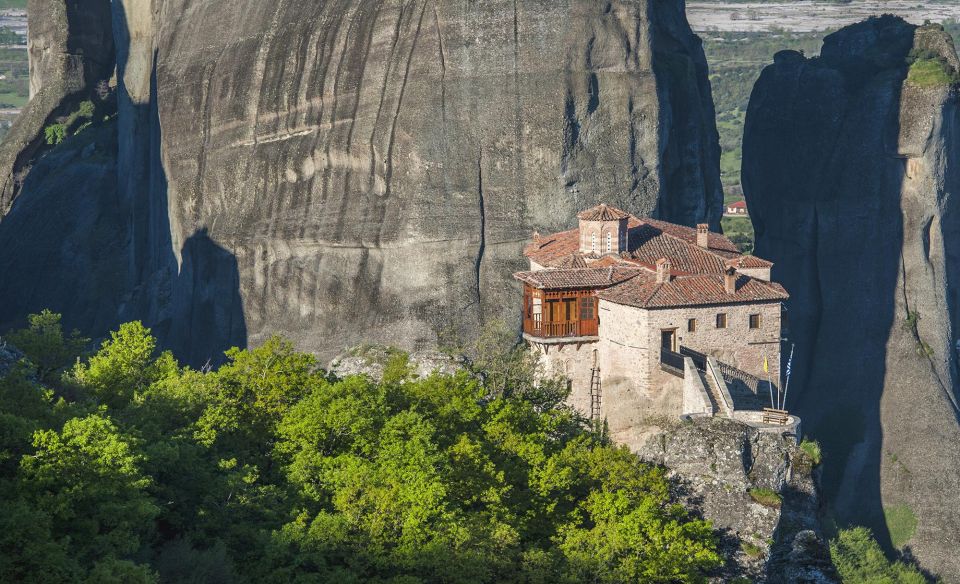 From Athens: Meteora Full-Day Trip With Guide on Luxury Bus - Safety Guidelines