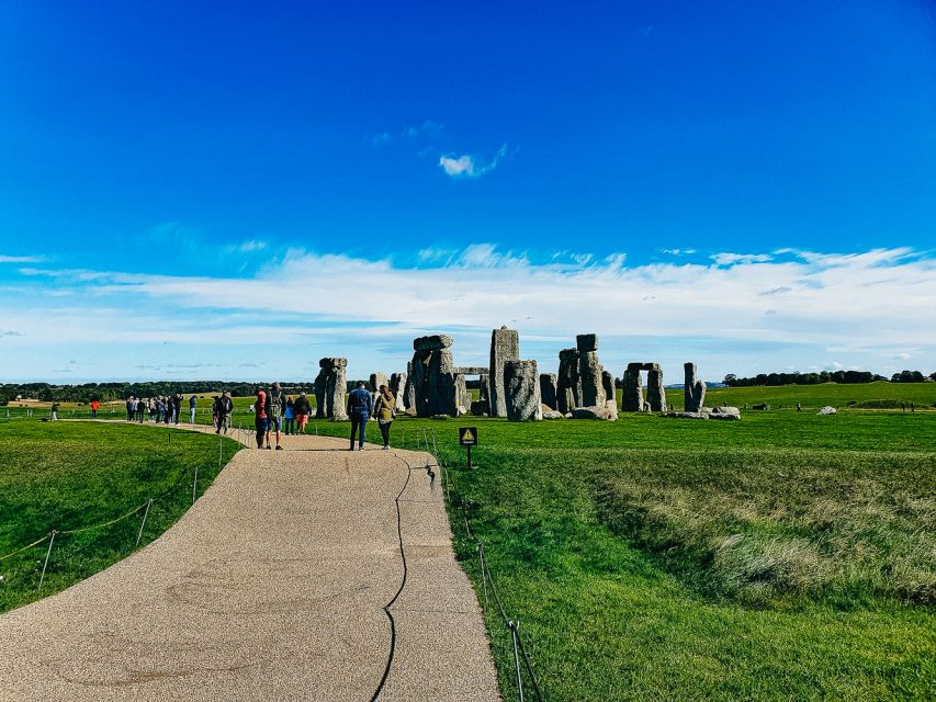 From London: Stonehenge and Bath Day Trip With Ticket - Common questions