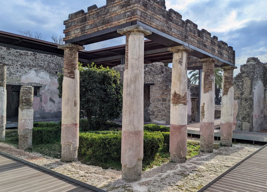 From Naples: Private Tour of Pompeii - Tour Inclusions