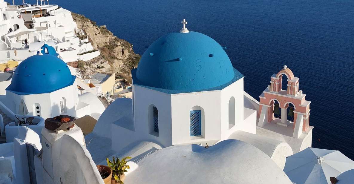 From Santorini: Guided Oia Morning Tour With Breakfast