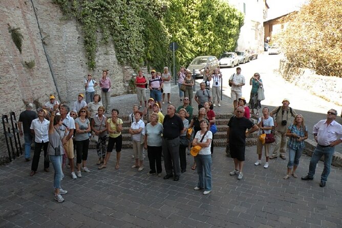 Gubbio: Private Walking Tour With Official Guide - Guide Expertise