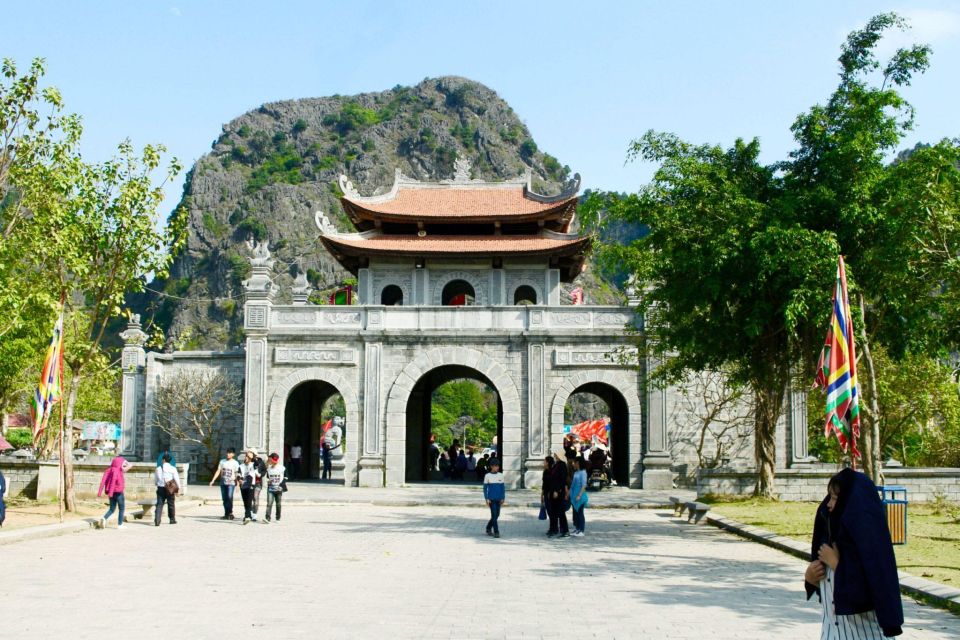 Hanoi: Ninh Binh Day Trip Visit Hoa Lu, Tam Coc & Mua Cave - Directions