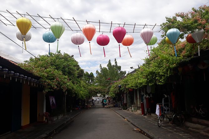 Hoi An Small-Group Bamboo & Silk Lantern-Making Workshop - Common questions