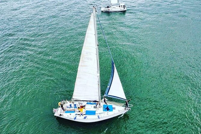 Lisbon Sailing Yatch Party Rentals (4:30 H) With Host, F & D - Itinerary and Route Overview