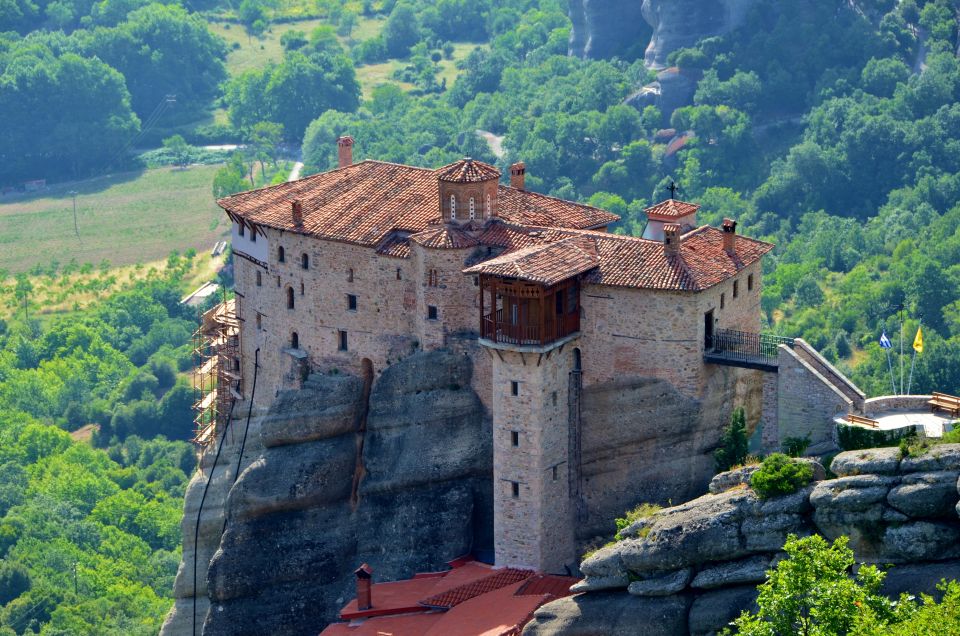 Meteora 2-Day Tour by Train From Thessaloniki - What to Bring