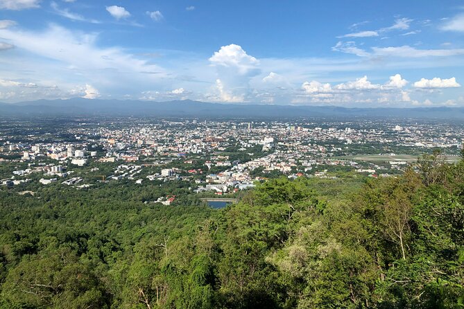 One Day Doi Suthep Temple, Palad Temple & Sticky Waterfall - Common questions