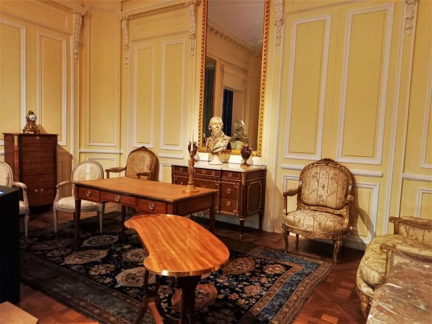 Paris: Carnavalet Museum In-App Audio Tour (ENG) - Visitor Experience