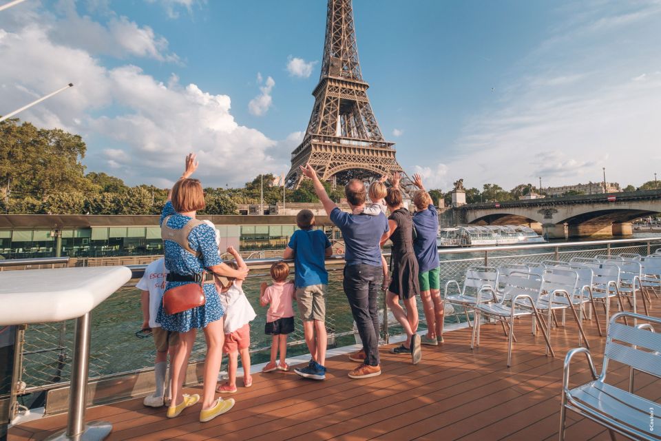 Paris: Family-Friendly River Seine Guided Cruise - Customer Reviews