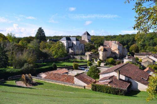 Poitiers and Its Region : Castle Tour (Driversouvenirwine) - Pickup Logistics