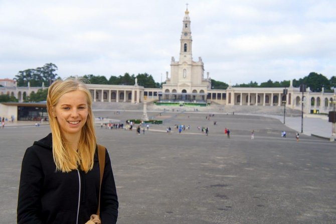 Private Tour: Highlights Fatima Sanctuary, Nazaré Big Waves and Obidos Medieval - Additional Information