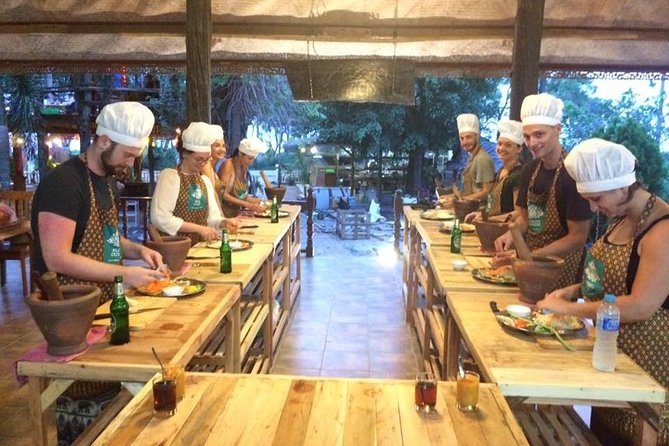 Sukho Cuisine Thai Cooking School From Koh Lanta - Class Size and Program Varieties