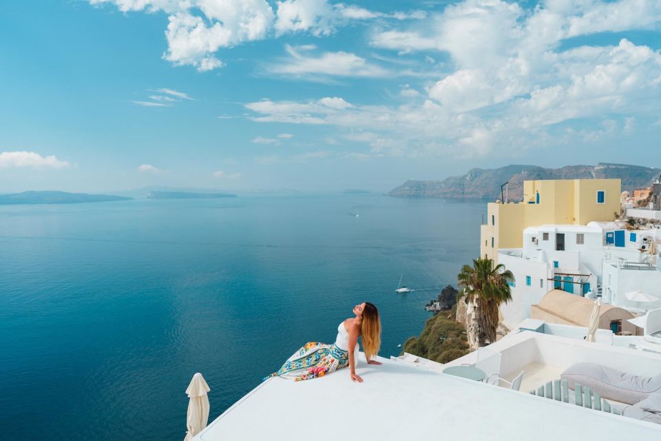 Tour Santorini With a Professional Photographer - Tour Itinerary