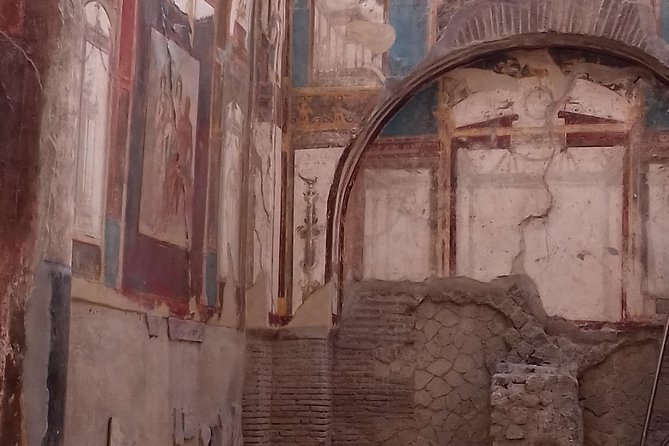 Transfer From Naples Train Station/Area to Sorrento 2hr Stop in Herculaneum