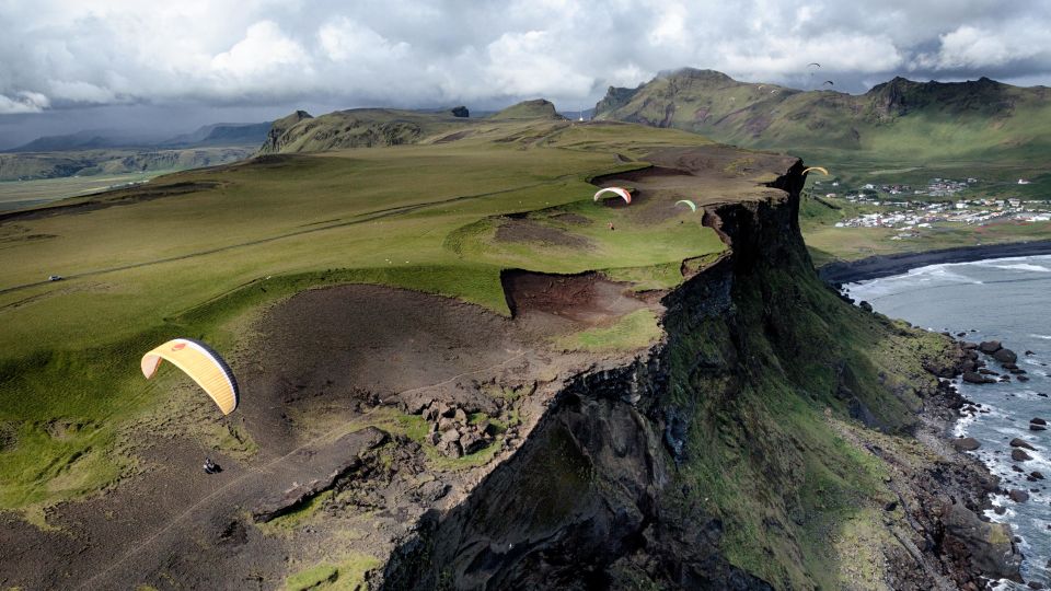 Vík: Paragliding Tandem Flight - Additional Activities in Vík