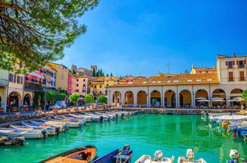 VIP Experience Verona, Desenzano & Sirmione With Boat Cruise - Accessibility Information