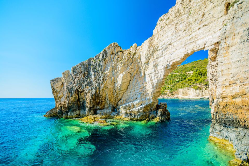 Zakynthos: Small Boat Trip to Keri, Mizithres & Marathonisi - Group Size and Guide Availability