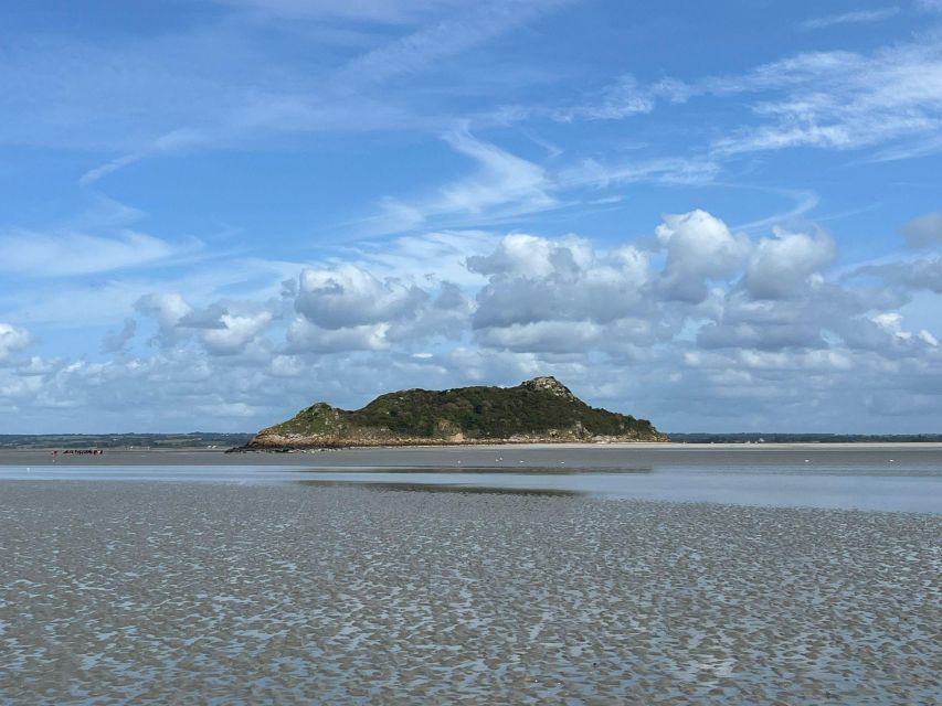 Bay of Mont Saint-Michel : Heading For Tombelaine Island - Meeting Point