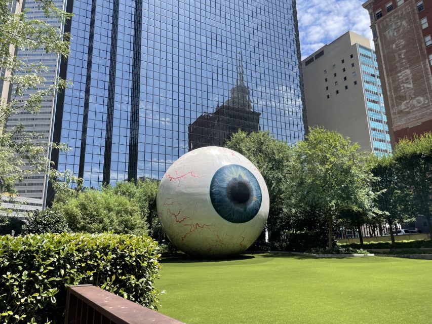 Dallas in Wonderland: A Self-Guided Audio Tour - Last Words