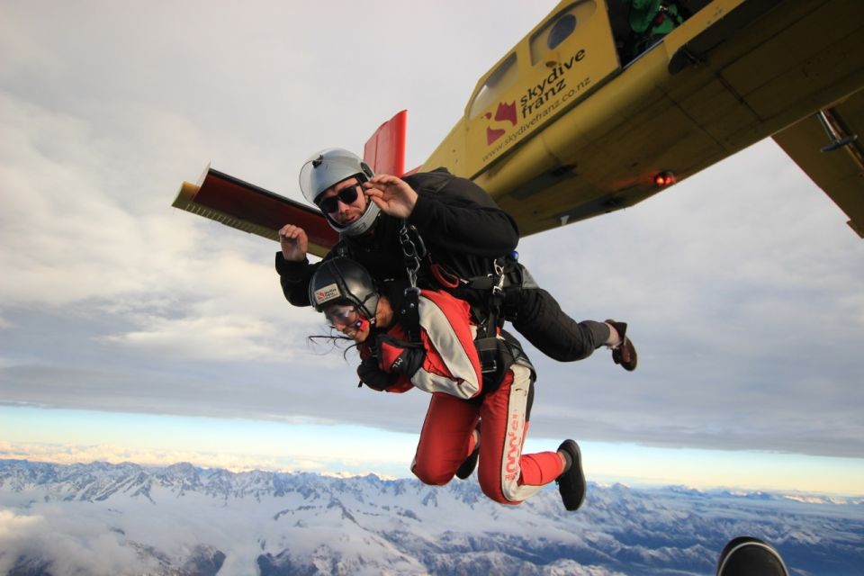 Franz Josef: 13,000ft, 16,500ft or 18,000ft Skydive - Photo and Video Packages