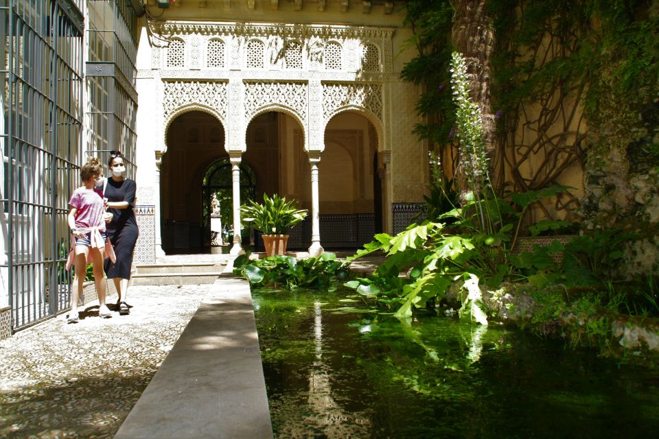Granada: Gardens of Carmenes Guided Tour - Common questions