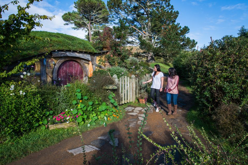 Hobbiton Movie Set & Rotorua Premium Day Tour From Auckland - Value for Money