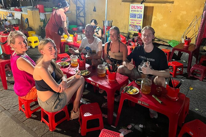 HOI AN Sunset Walking Food Tour - Night Market - Lantern Streets - Last Words