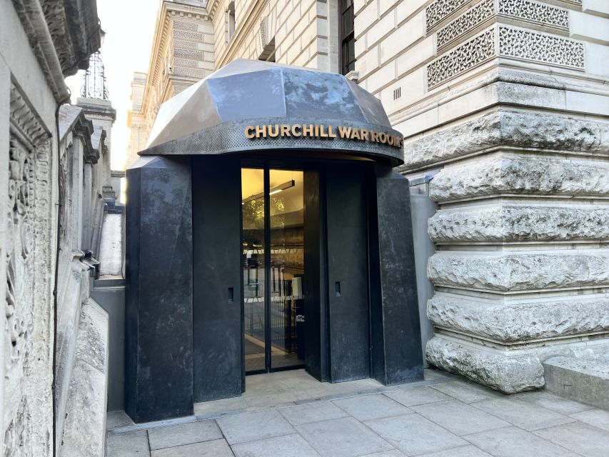 London: Westminster in WW2 and Churchill War Rooms Entrance - Common questions