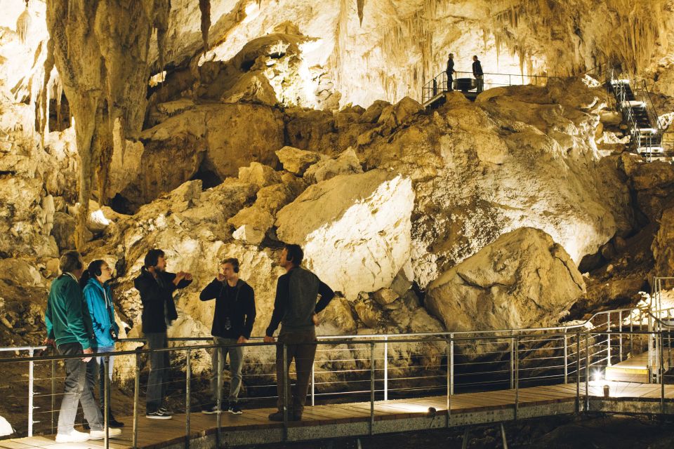 Margaret River: Self-Guided Audio Tour of Mammoth Cave - Accessibility and Safety