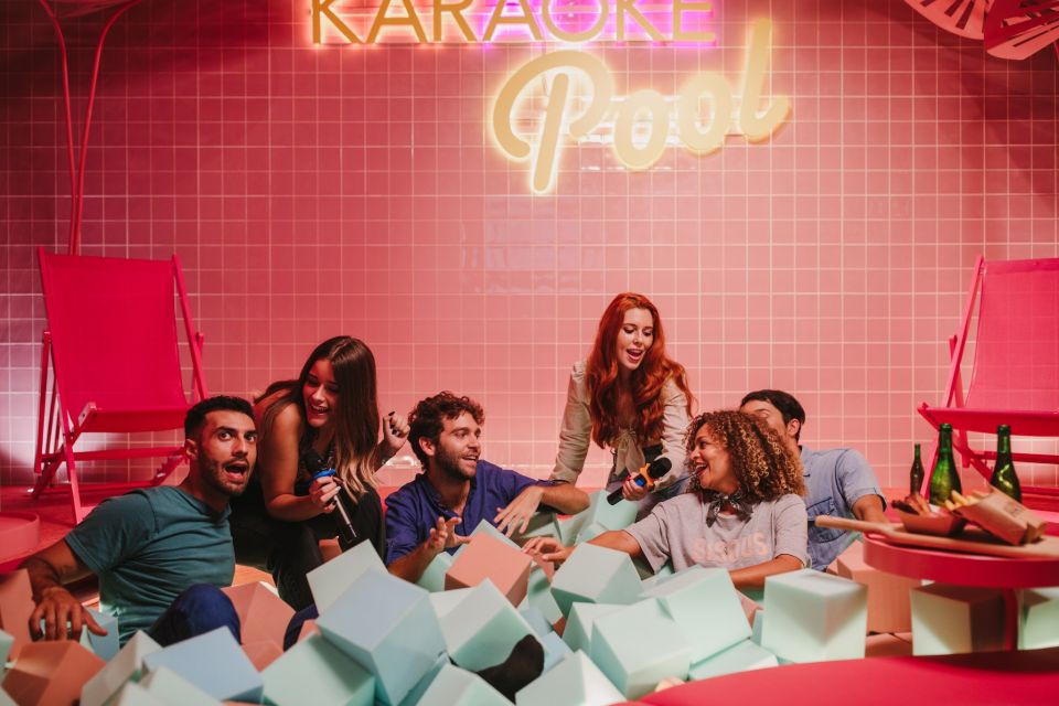 Maspalomas: Holiday World Themed Karaoke Room Rental - Common questions